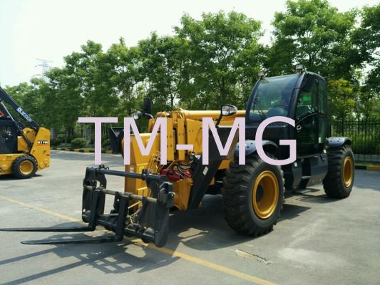 qualité  3 Ton 4 Ton Small Extenda Boom Forklift / XC6-3507 Compact Telehandler Machine usine
